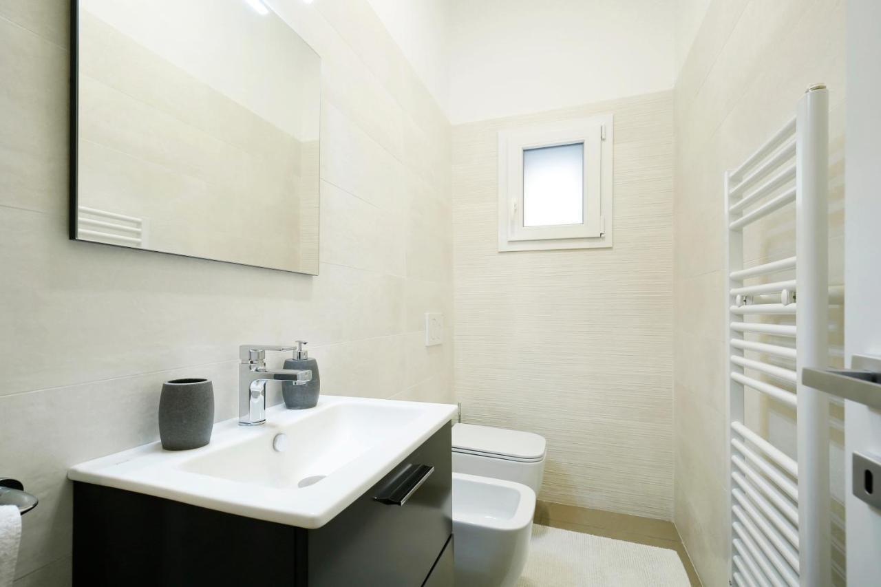 Appartamenti Diffusi Di Villa Fiorita Con Accesso Alle Piscine Della Struttura Principale Cattolica Exterior photo