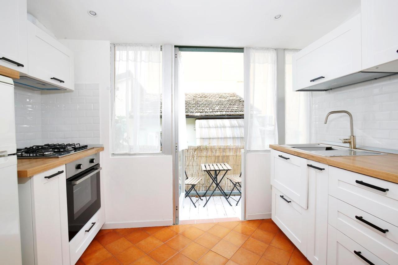 Appartamenti Diffusi Di Villa Fiorita Con Accesso Alle Piscine Della Struttura Principale Cattolica Exterior photo