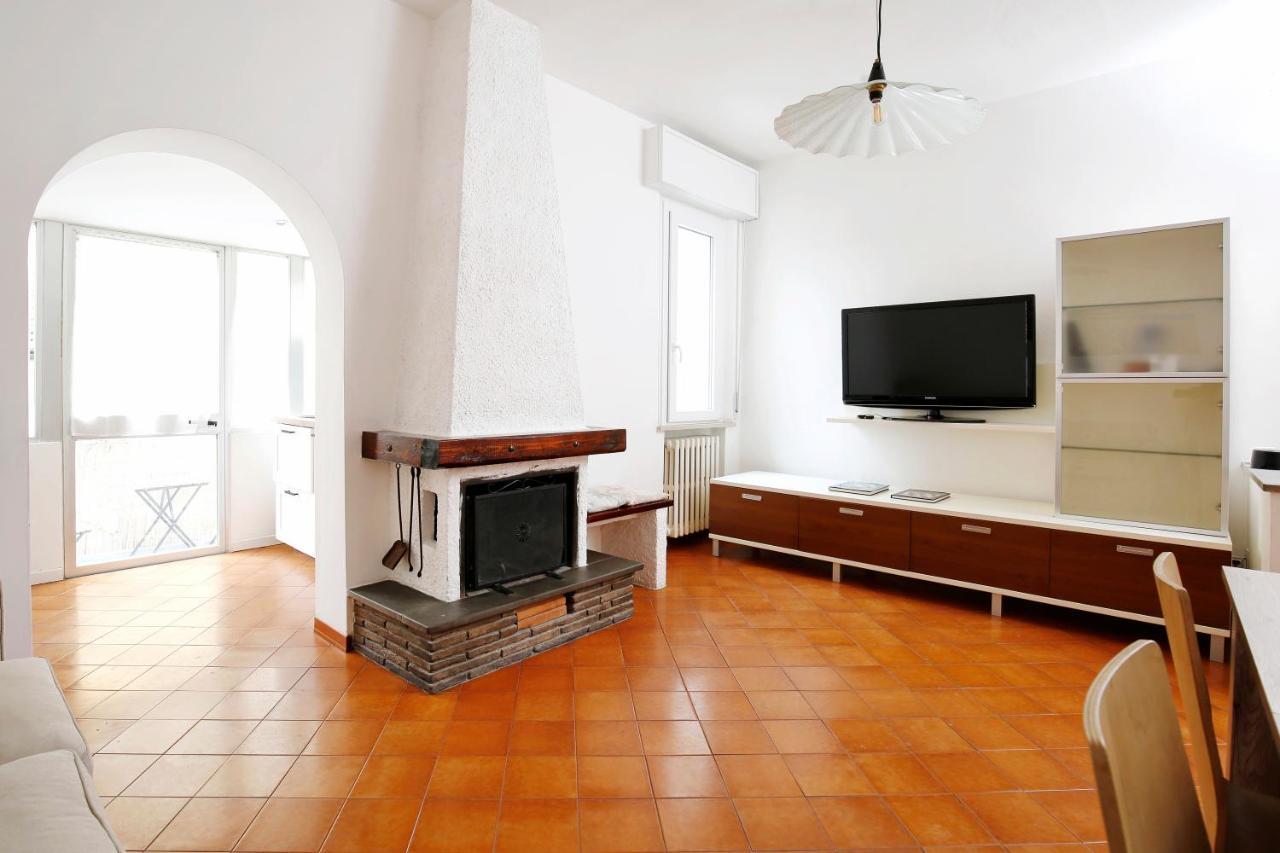 Appartamenti Diffusi Di Villa Fiorita Con Accesso Alle Piscine Della Struttura Principale Cattolica Exterior photo