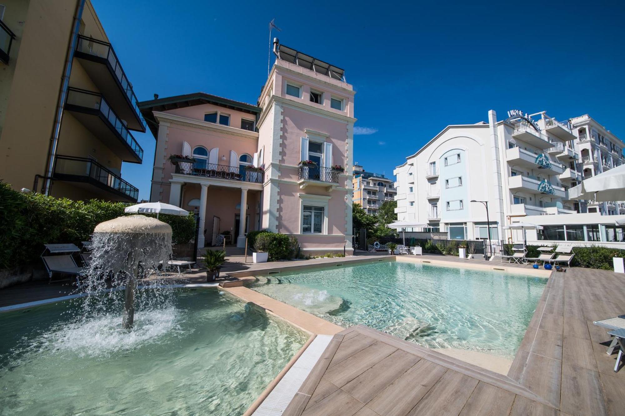 Appartamenti Diffusi Di Villa Fiorita Con Accesso Alle Piscine Della Struttura Principale Cattolica Exterior photo